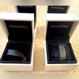 4 Pandora ring/charm box